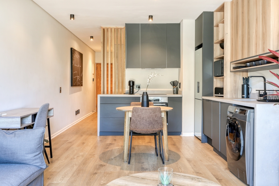 1 Bedroom Property for Sale in Green Point Western Cape